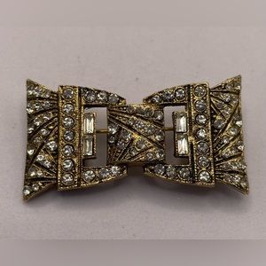 Vintage Sparkling Faceted Crystal Brooch Pin Antiqued Gold Tone Bow Design